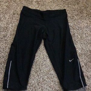 Nike Dri fit workout Capri leggings